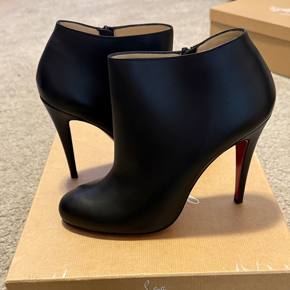 Brand new Christian Louboutin ankle boots size 41 black